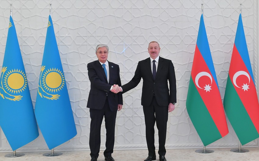 Prezident İlham Əliyev qazaxıstanlı həmkarına zəng edib
