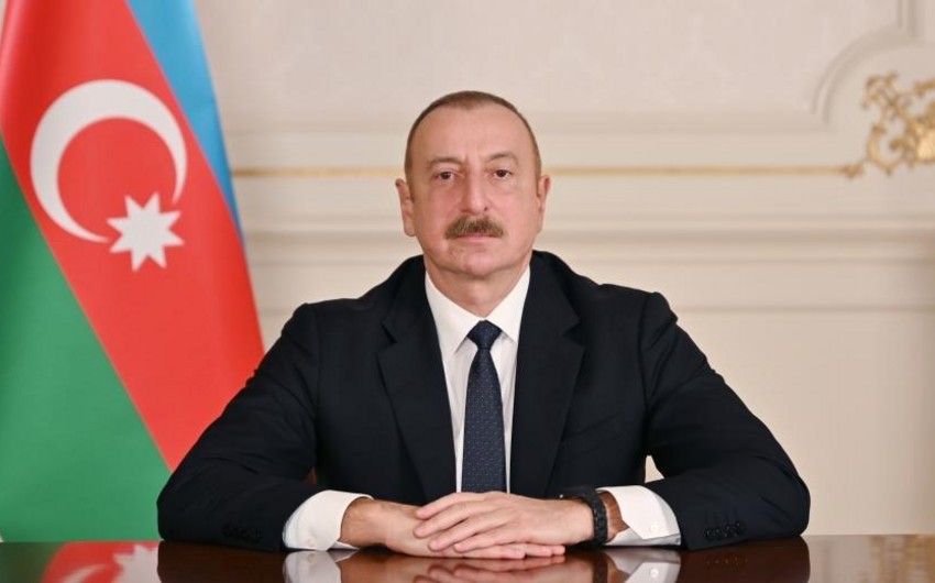 Əlcəzair Prezidenti Azərbaycan liderini təbrik edib